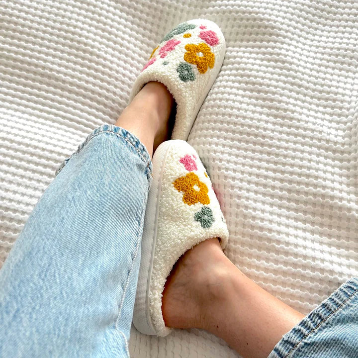 Chaussons Fleuris Douillets – Confort Moelleux & Style Élégant