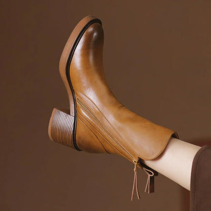 Bottines Talon British chic : hauteur stylée et confort assuré
