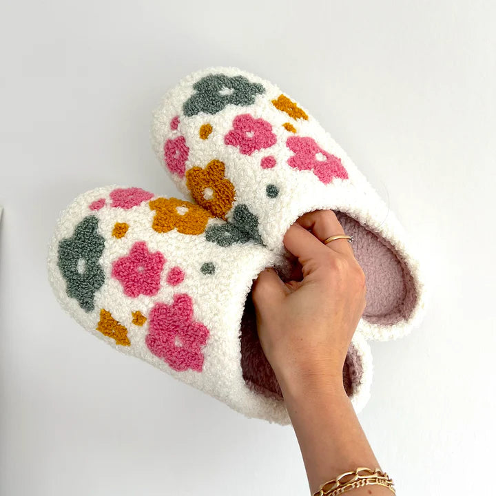 Chaussons Fleuris Douillets – Confort Moelleux & Style Élégant